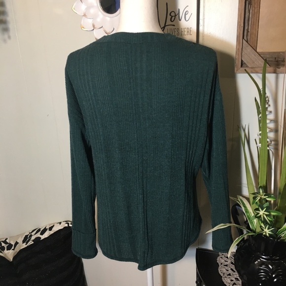 Bundle of 2 Knox Rose and Maurice’s - Picture 5 of 12